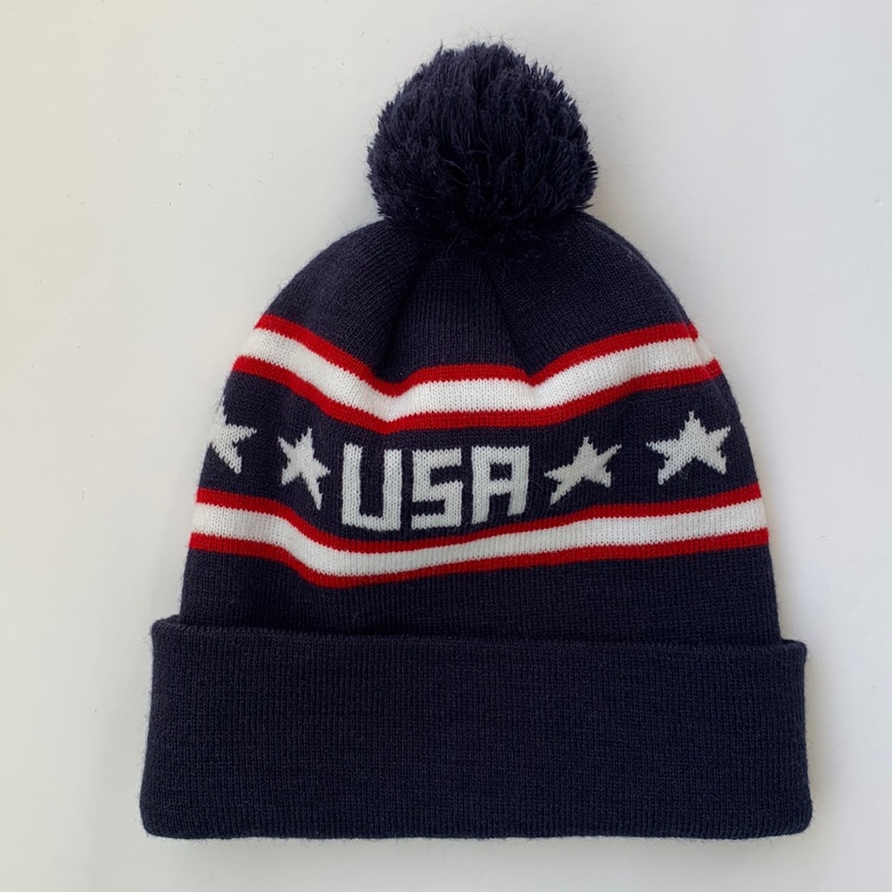 USA Winter Hat w/PomPom